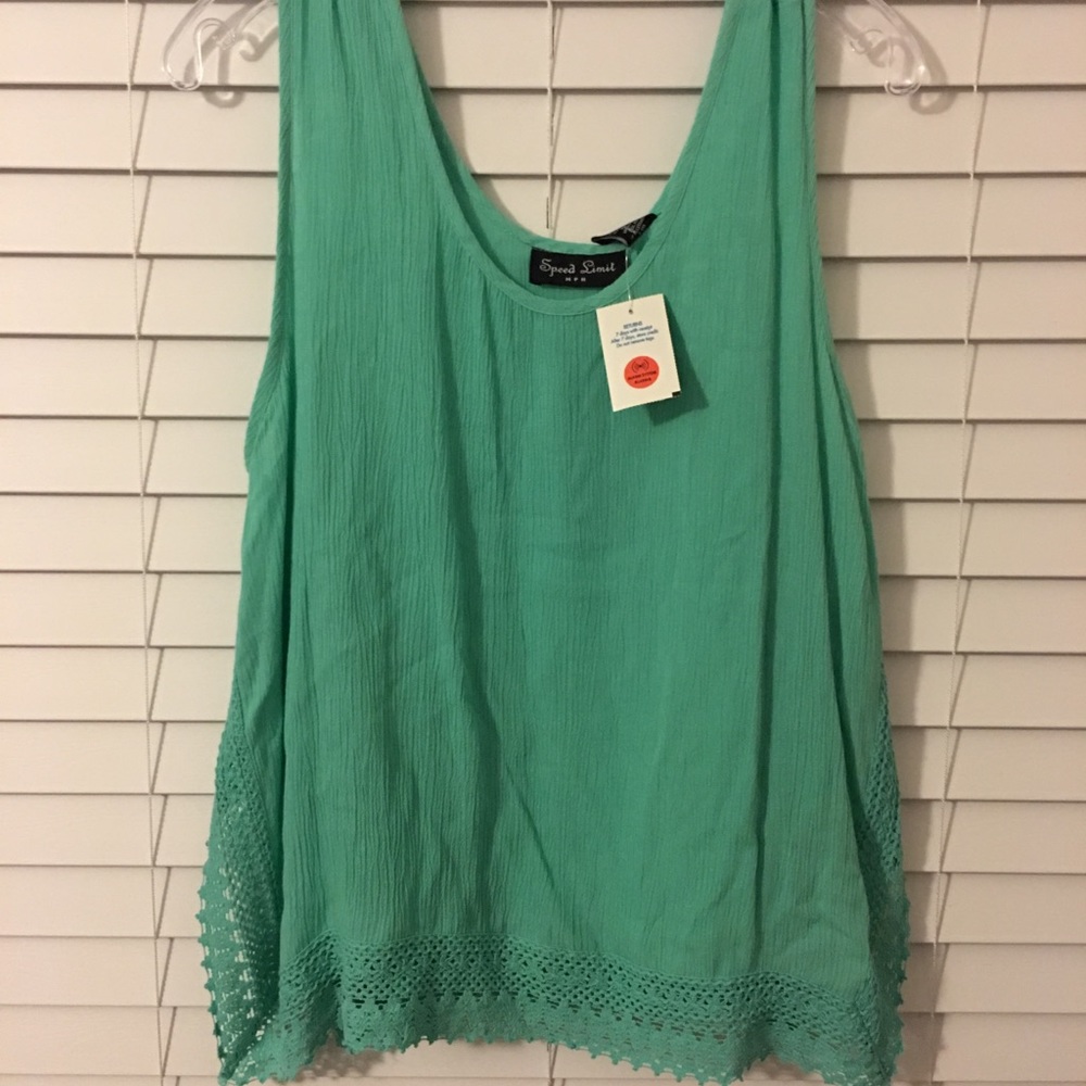 Teal top